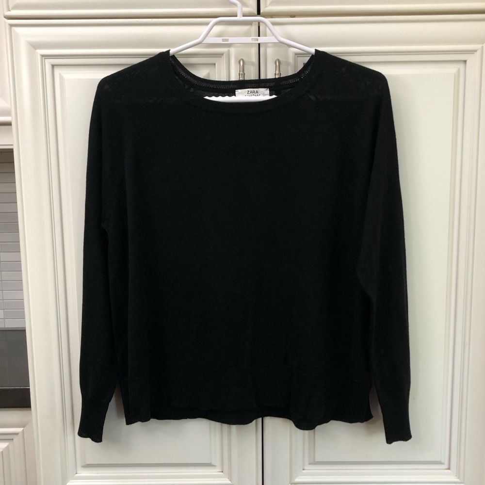 EUC Zara knitwear women’s lightweight sweater / top